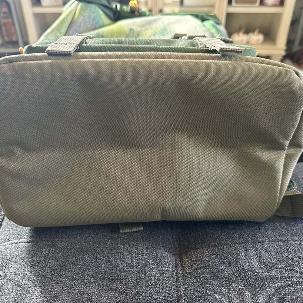 Herschel x Star Wars Endor-Inspired Backpack – Like New - Picture 6 of 7